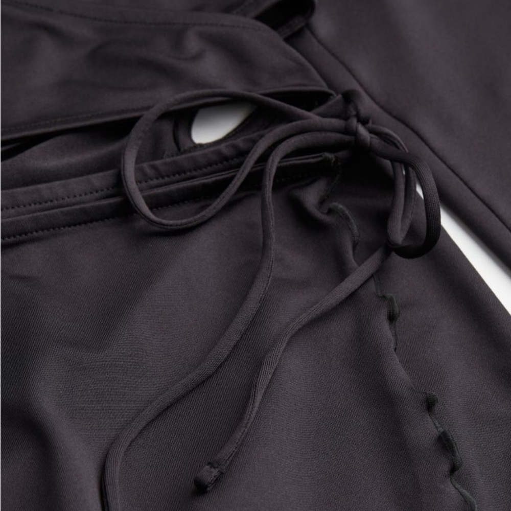 H&M V neck wrap dress - Picture 4 of 11
